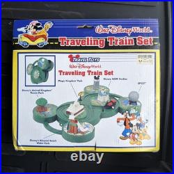 Walt Disney World Magic Kingdom Carry Along Train Playset Rare Polly Pocket Mini