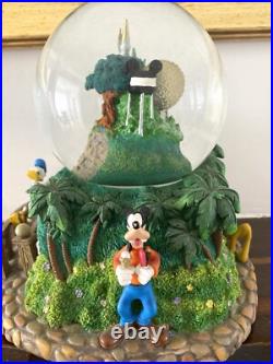 Walt Disney World Magic Kingdom Themed Musical Snowglobe