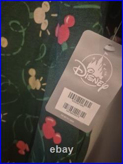 Walt Disney World Mickey Icon Holiday Lights Spirit Jersey Extra Small XS Adults