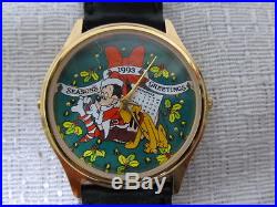 Walt Disney World Mickey Mouse 1993 Season's Greetings Christmas Musical Watch