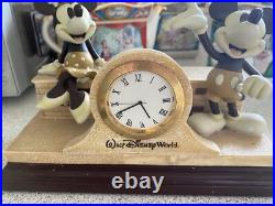 Walt Disney World Mickey and Minnie Desk Or Mantel Clock Working Collectable