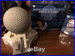 Walt Disney World Monorail Playset + EPCOT Spaceship Earth accessory, MINT