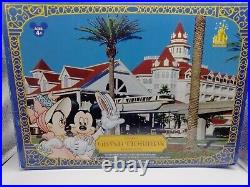 Walt Disney World Monorail Playset Grand Floridian Resort Hotel