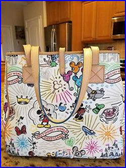 Walt Disney World Park Dooney & Bourke Sketch Large Traveler Tote Bag Very Nice