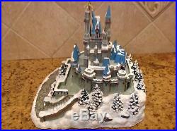Walt Disney World Park Exclusive RARE Light up Christmas Castle with Garlin Main
