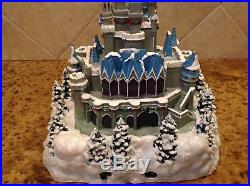 Walt Disney World Park Exclusive RARE Light up Christmas Castle with Garlin Main