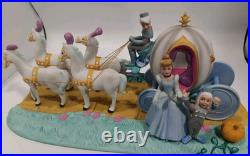 Walt Disney World Park Porcelain Cinderella Horse Carriage Coach Figurine RARE