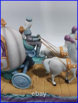 Walt Disney World Park Porcelain Cinderella Horse Carriage Coach Figurine RARE