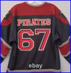 Walt Disney World Pirates of the Caribbean Hockey Jersey Pirates 67 Size Small