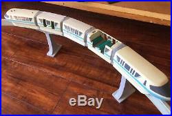 Walt Disney World Polynesian Resort Monorail Station and monorail Playset Rare