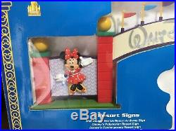 Walt Disney World Resort Archway Sign Monorail Playset Accessories Mickey Minnie