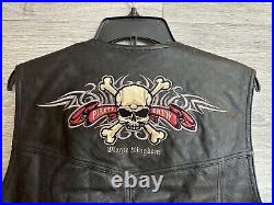 Walt Disney World Vintage Pirate Crew Magic Kingdom Leather Moto Vest Size Large