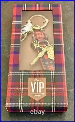 Walt Disney World (WDW) VIP Tours Exclusive Plaid Keychain New In Box With Tags