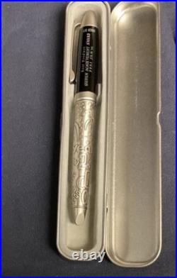 Walt Disney World Year 2000 Vendor Award Executive Pen Millenium Rare Cast Walt Disney World Year 2000 Vendor Award Executive Pen Millenium Rare Cast