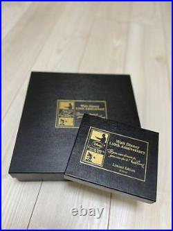 Walt Disney world 200 piece limited edition serial number set. Rare Vintage