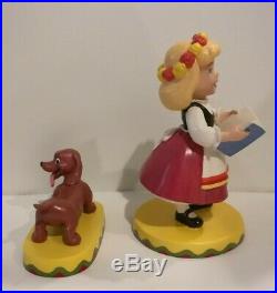 Wdcc Small World Germany Guten Tag box and coa Walt Disney Classics figurine