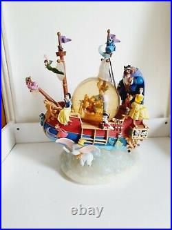 World of Disney Magical Gathering Ship A Whole New World Musical Snow Globe rare